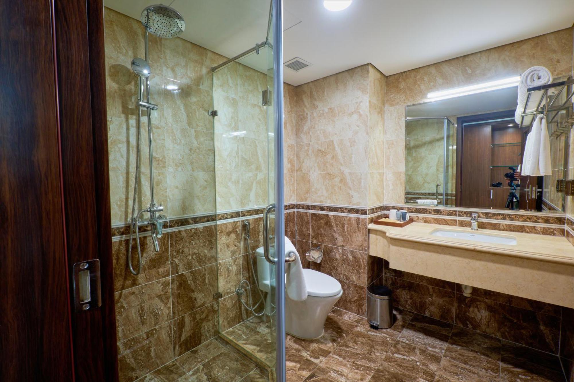 Netland Westlake Legacy Suites Hanoï Extérieur photo